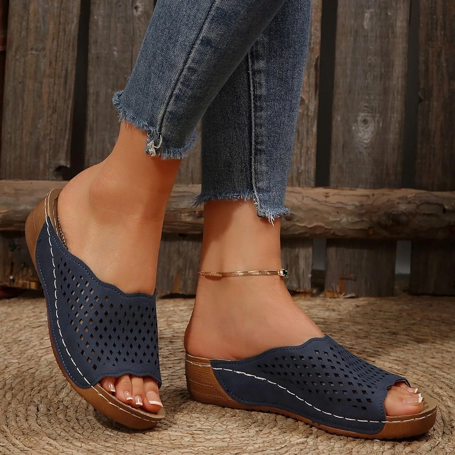 Slippers for Women Summer Beach Platform Sandals Slip on Wide Width Sandals Leather Wedge Slippers Walking Shoes