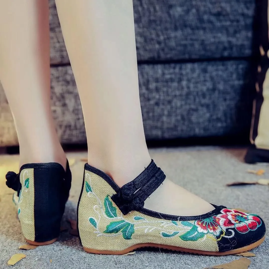 ZTWUTANG Women's Floral Embroidered Flat Shoes Pointed Toe Low Heel Mary Jane Shoes